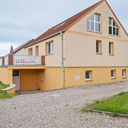 Snug In Kalkhorst With Terrace Near Centre * Gross Schwansee