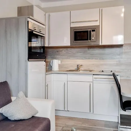 Snug In Kalkhorst With Terrace Near Centre Apartment *