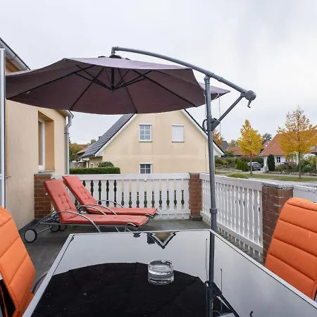 Snug In Kalkhorst With Terrace Near Centre * Gross Schwansee
